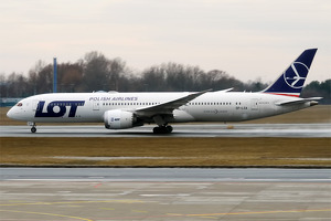 LOT Polish Airlines начнёт с марта летать по маршруту Варшава-Ташкент